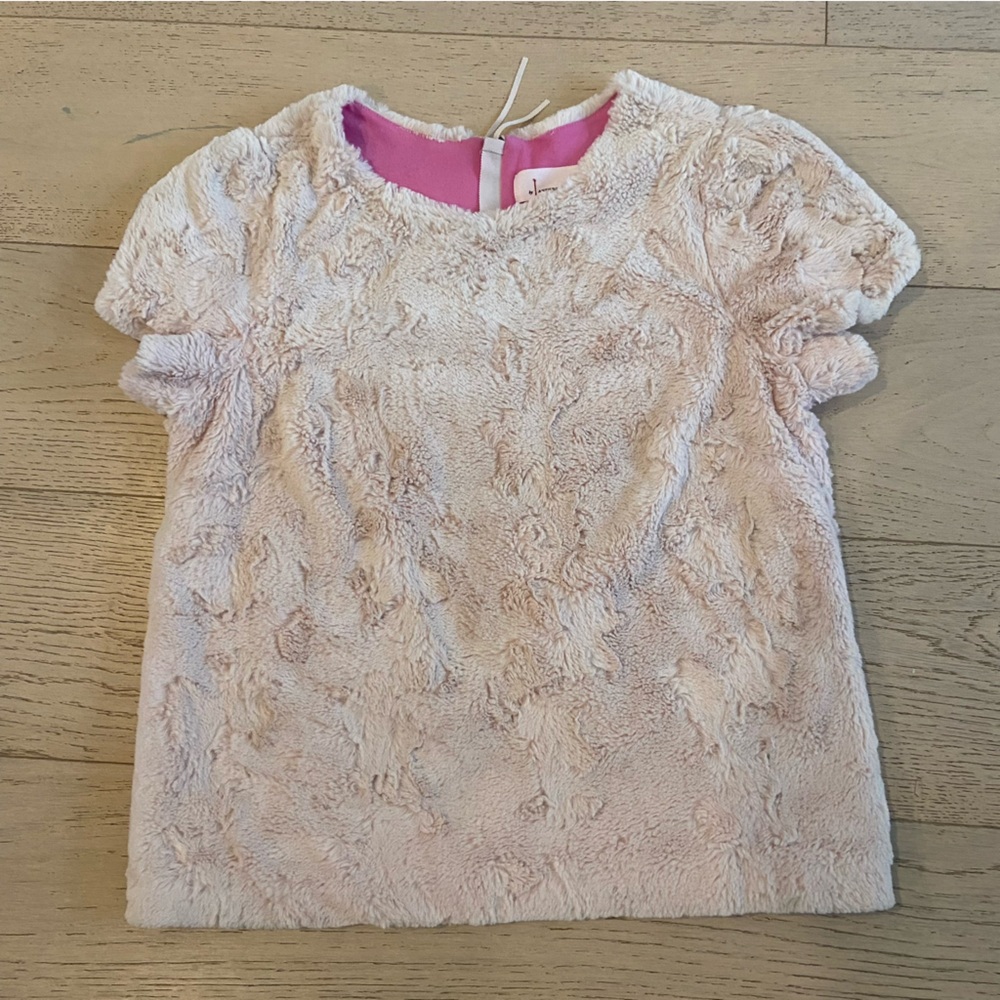ANTHROPOLOGIE Faux Fur Textured Short Sleeve Top Medium Pale Pink Plush EUC - Picture 3 of 9